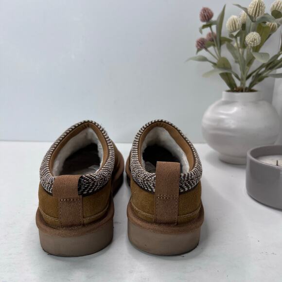 Koolaburra by UGG Burree Slip-On Suede Slippers Faux Fur Lined Tan Men 8 - Picture 4 of 9